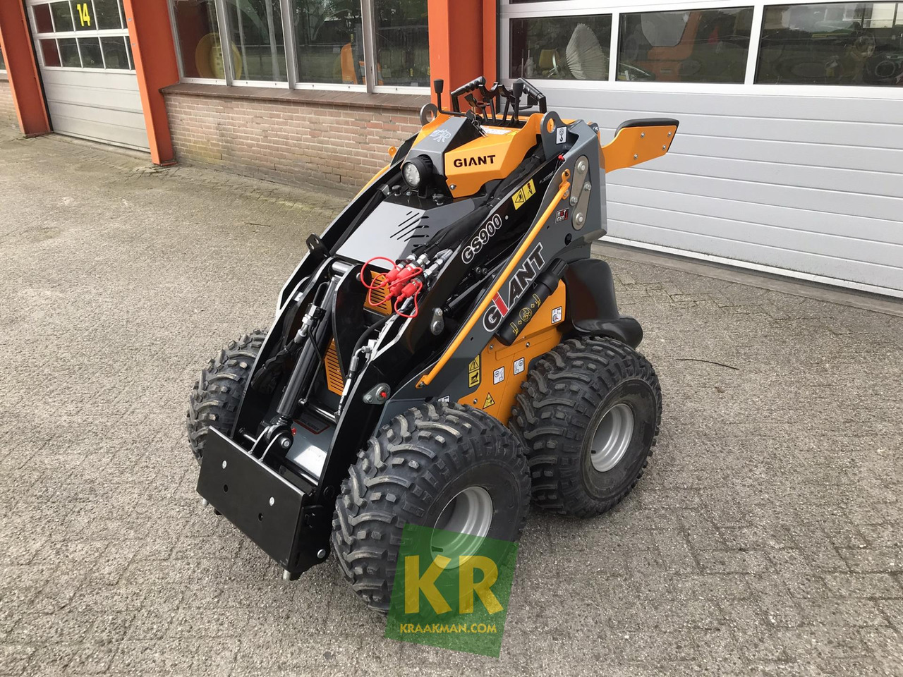 GS900 Giant - Mini pá carregadora: foto 1 GS900 Giant - Mini pá carregadora: foto 1