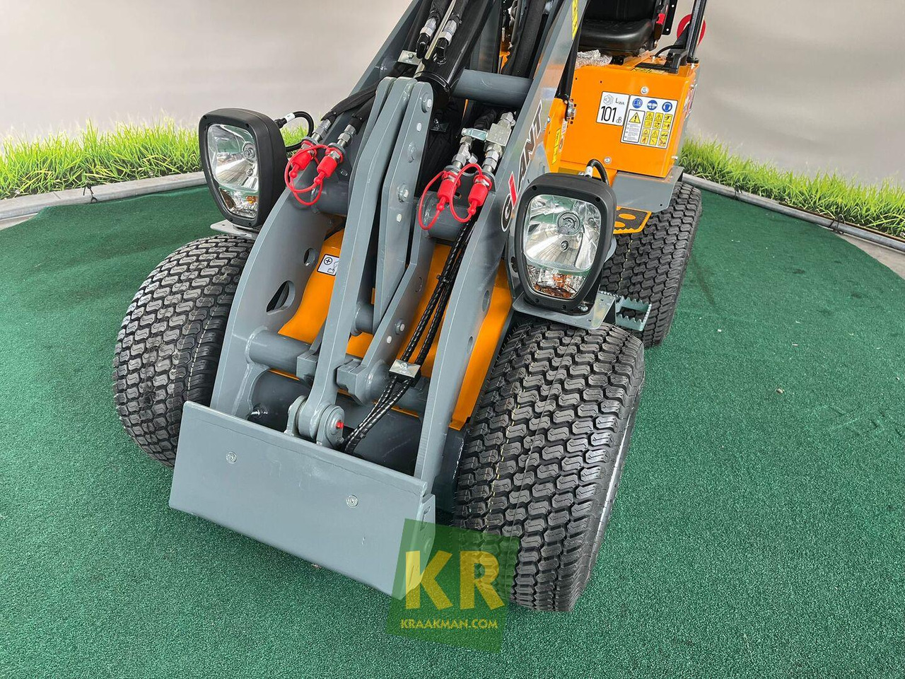 Giant G1200 - Carregadora articulada: foto 3 Giant G1200 - Carregadora articulada: foto 3