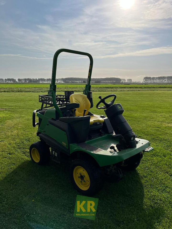 John Deere 1580  - Cortador de grama: foto 2 John Deere 1580  - Cortador de grama: foto 2