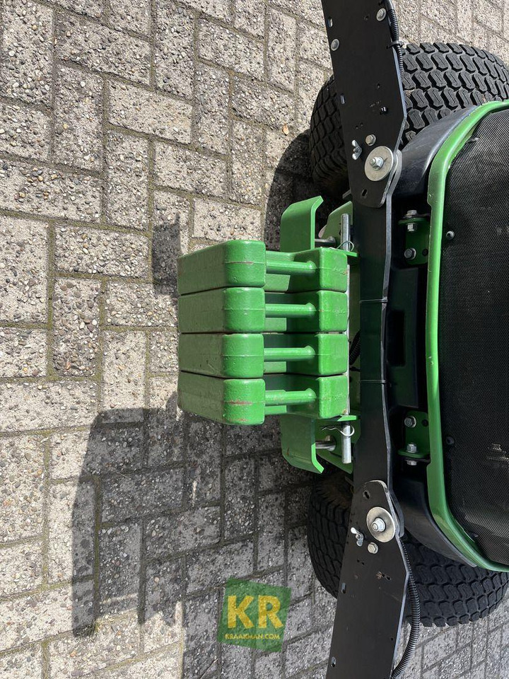 John Deere 1585 - Cortador de grama: foto 5 John Deere 1585 - Cortador de grama: foto 5