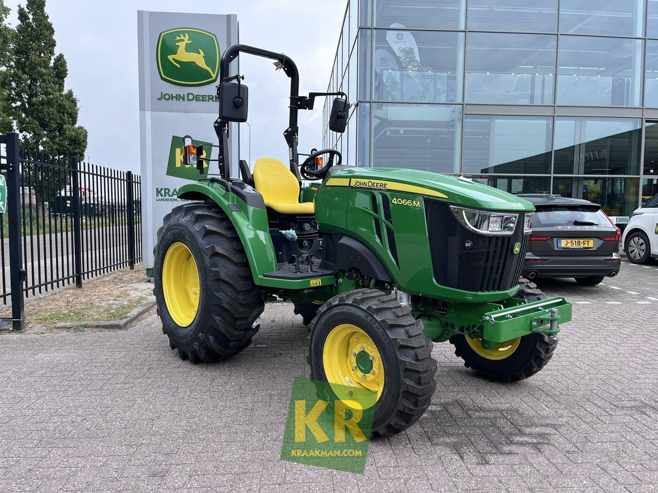John Deere 4066M - Mini trator: foto 1 John Deere 4066M - Mini trator: foto 1