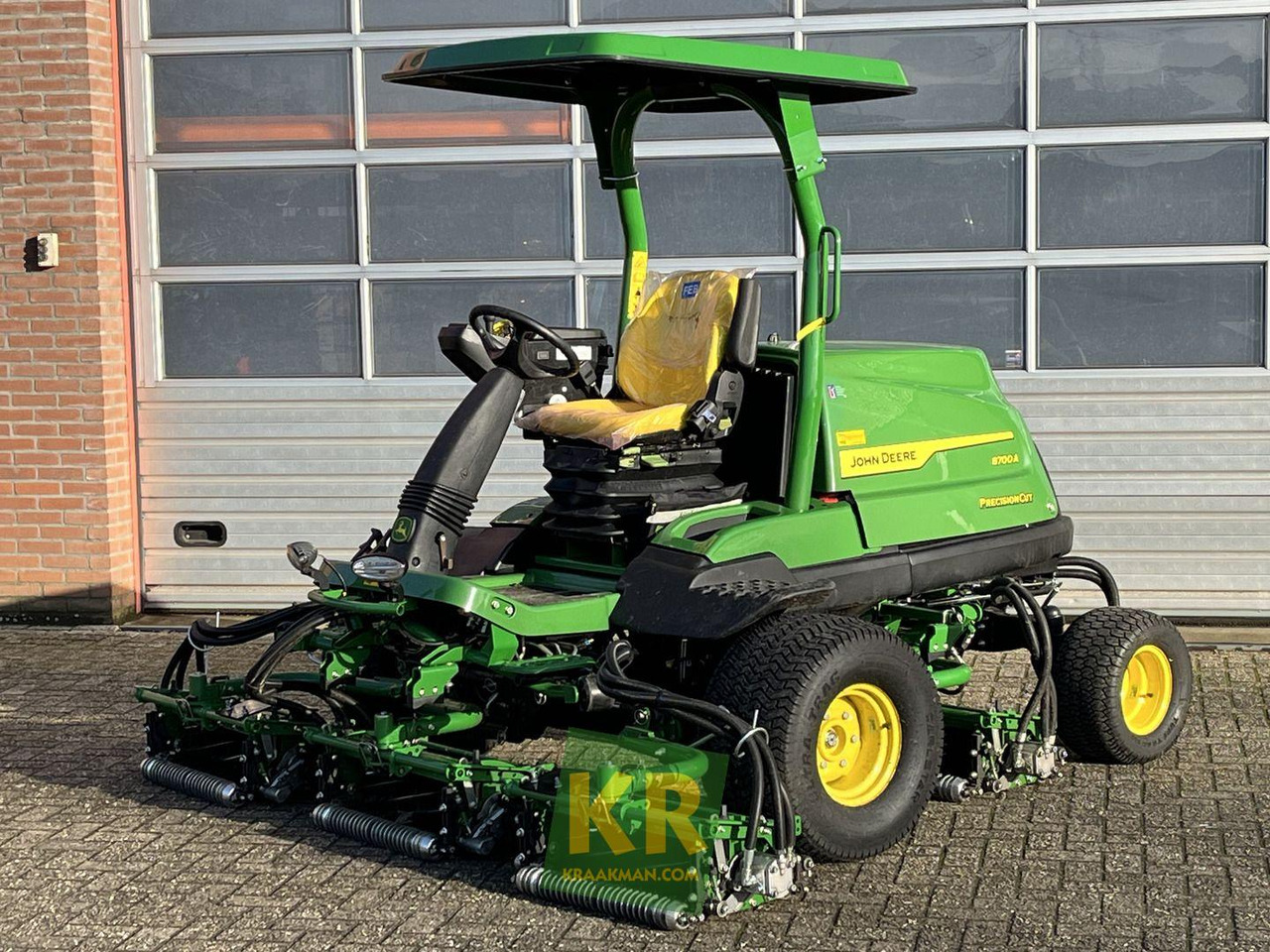 John Deere 8700A - Cortador de grama: foto 1 John Deere 8700A - Cortador de grama: foto 1