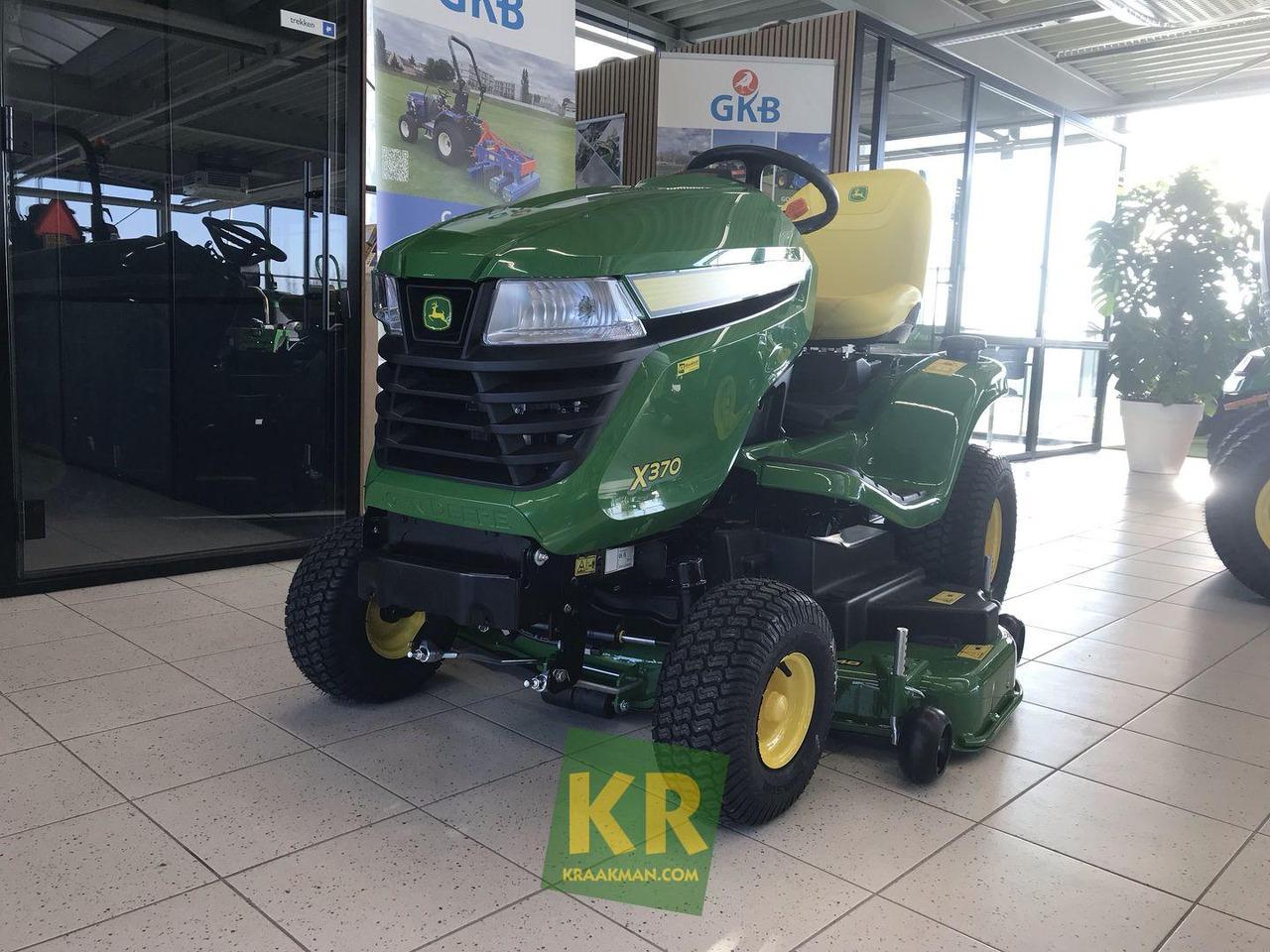 John Deere X370 - Cortador de grama: foto 3 John Deere X370 - Cortador de grama: foto 3