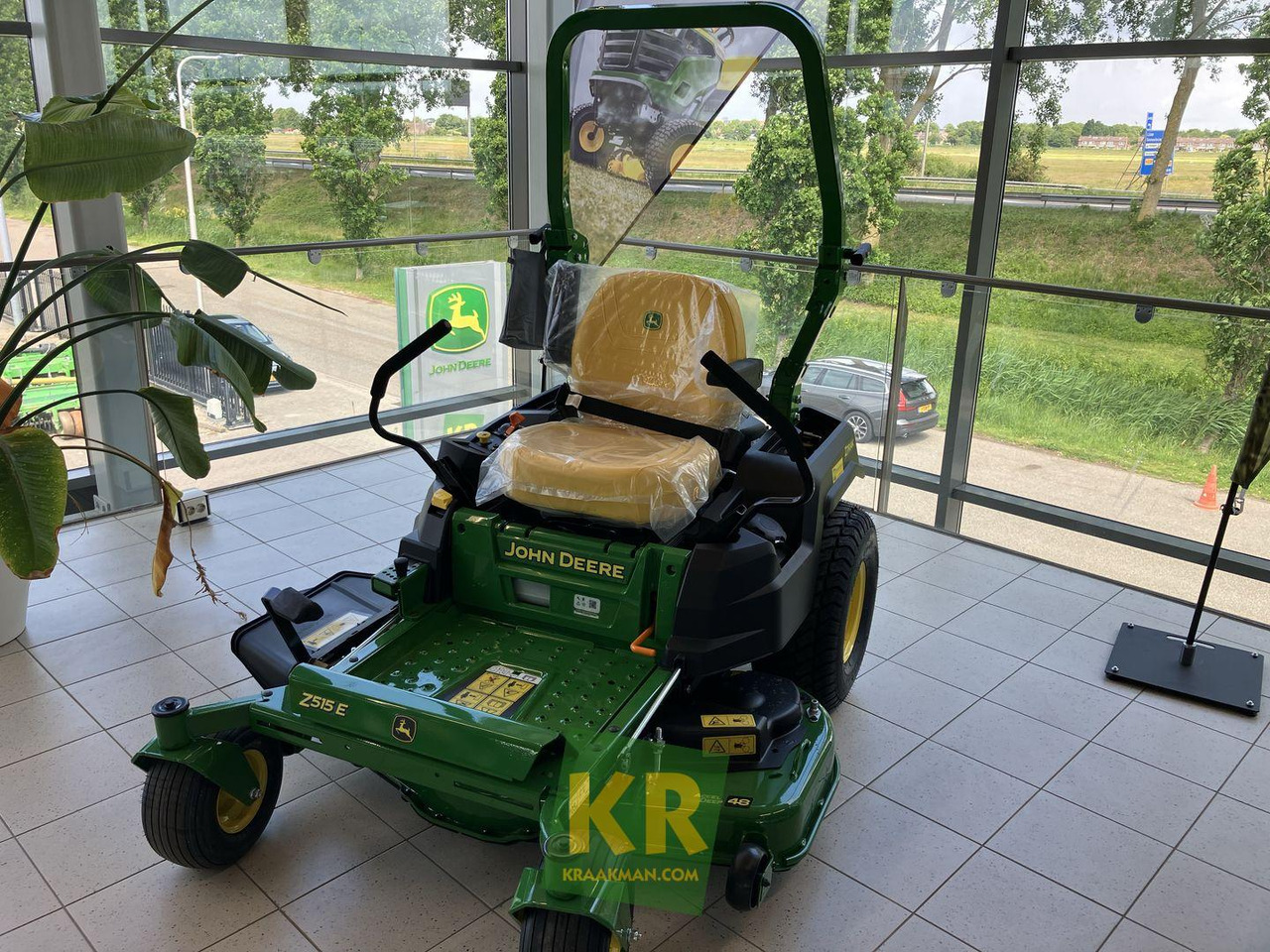 John Deere Z515E ZEROTURN - Cortador de grama: foto 5 John Deere Z515E ZEROTURN - Cortador de grama: foto 5