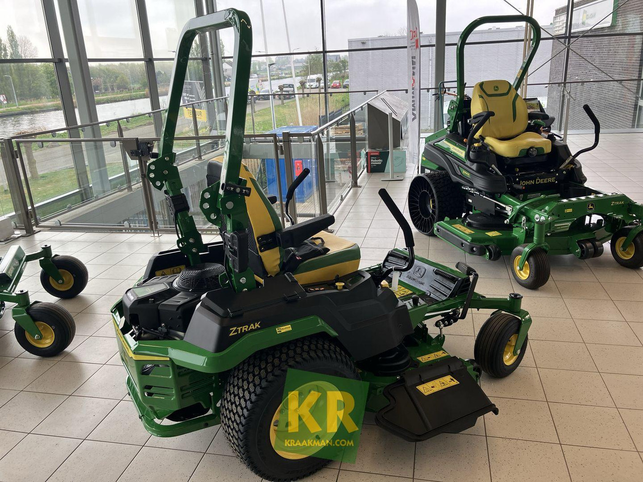 John Deere Z545R - Cortador de grama: foto 3 John Deere Z545R - Cortador de grama: foto 3