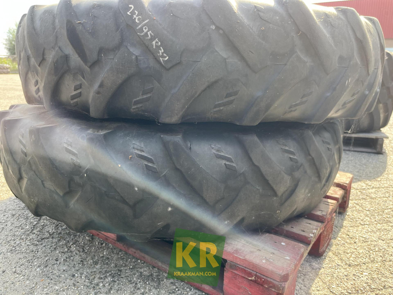 Kleber 270/95R32 Cropker - Roda completa por Máquina agrícola: foto 3 Kleber 270/95R32 Cropker - Roda completa por Máquina agrícola: foto 3