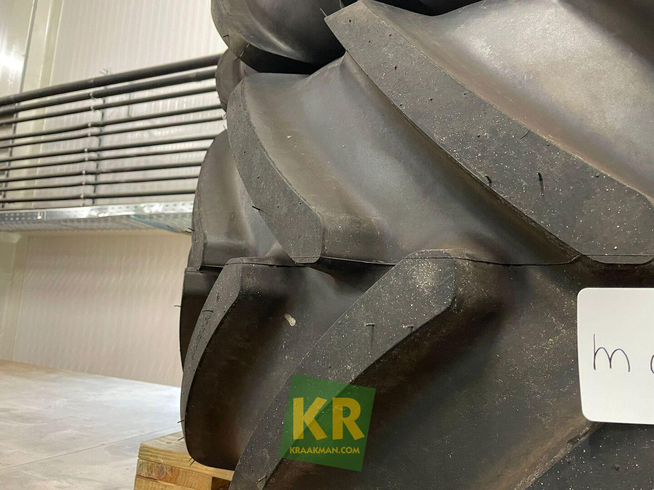 Multibib 540/65R24 Michelin - Roda completa por Máquina agrícola: foto 2 Multibib 540/65R24 Michelin - Roda completa por Máquina agrícola: foto 2