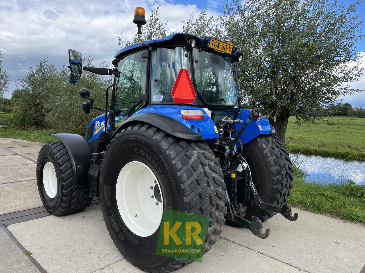 New Holland T5.95 - Trator: foto 3 New Holland T5.95 - Trator: foto 3