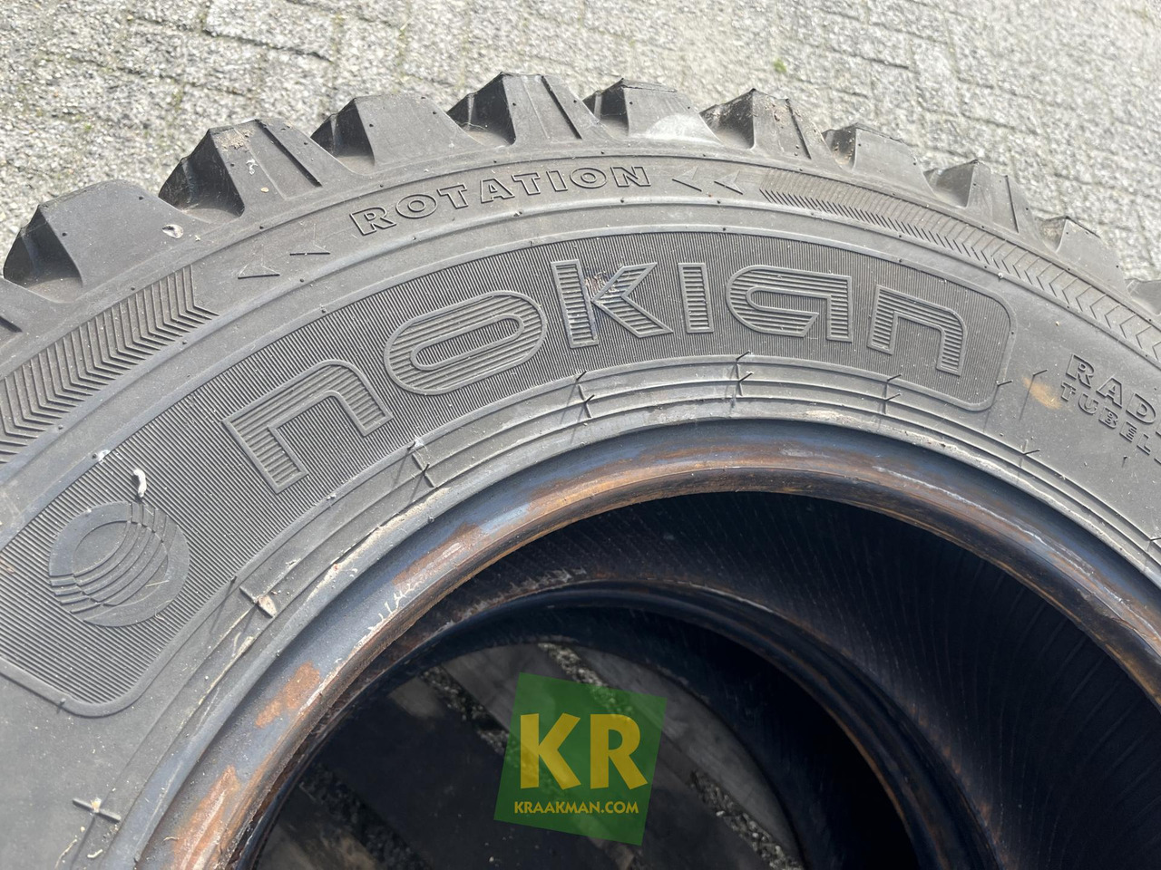 Nokian 360/80R24 Tri 2 Onbekend merk  - Pneu por Máquina agrícola: foto 4 Nokian 360/80R24 Tri 2 Onbekend merk  - Pneu por Máquina agrícola: foto 4