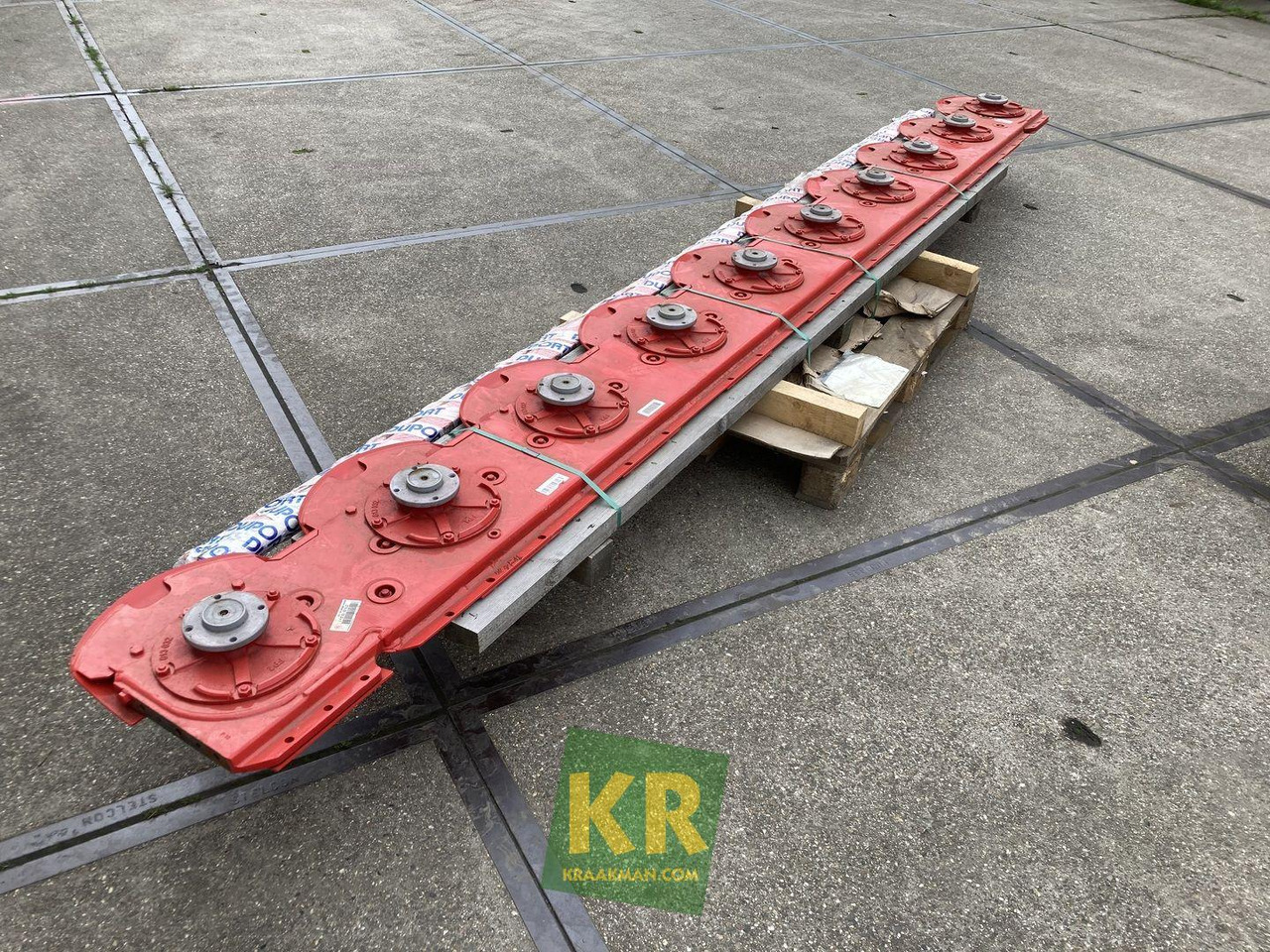 Pottinger Maaibalk Novacat 442 + S12 - Gadanheira: foto 1 Pottinger Maaibalk Novacat 442 + S12 - Gadanheira: foto 1