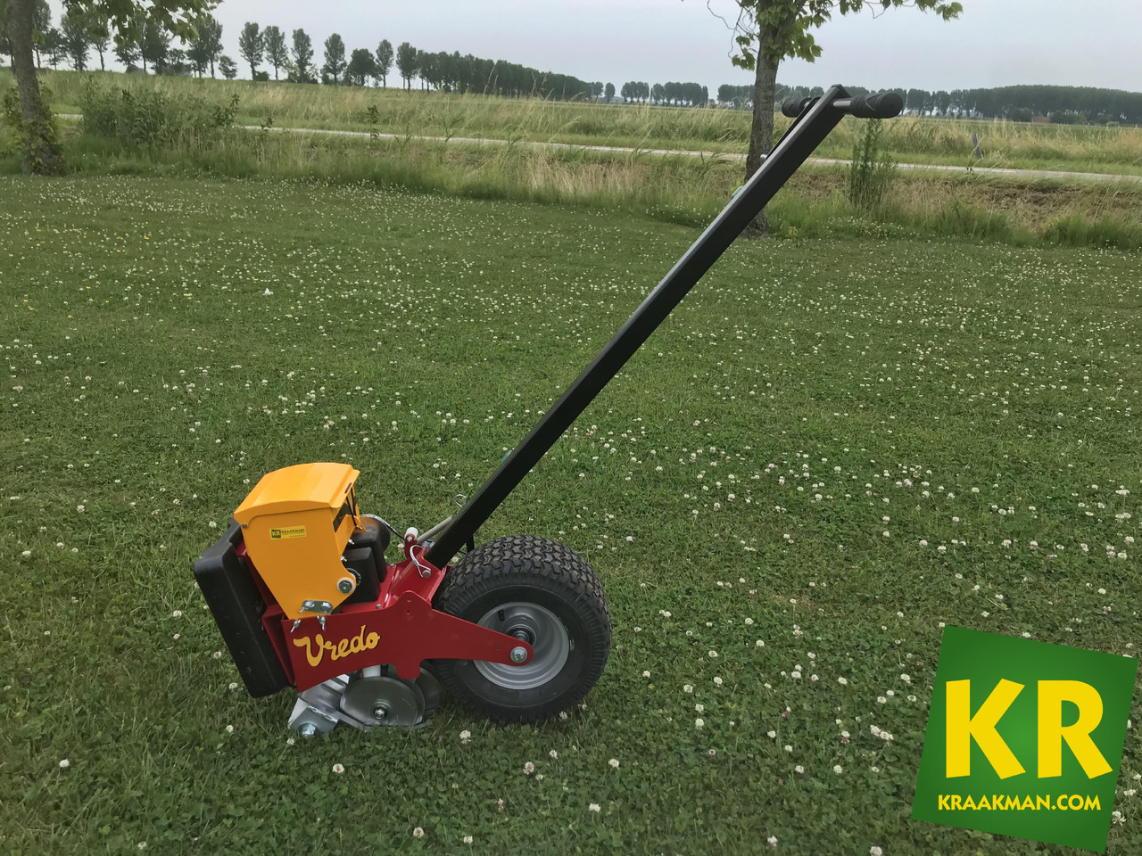 Vredo Turf Buddy - Semeadeira: foto 1 Vredo Turf Buddy - Semeadeira: foto 1