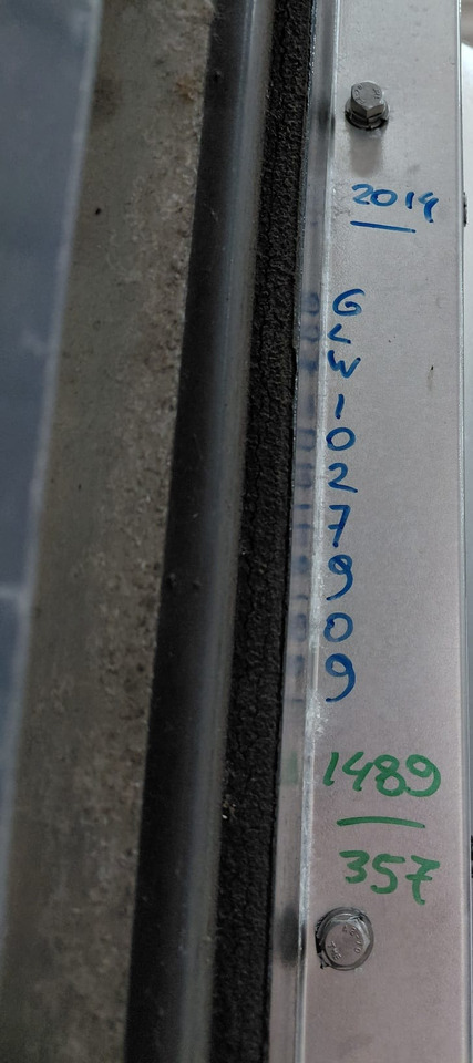 Thermo King SLX300e S/N : GLW1027909 - Equipamento de refrigeração: foto 3 Thermo King SLX300e S/N : GLW1027909 - Equipamento de refrigeração: foto 3