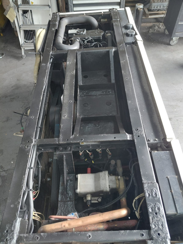 Thermo King UT-800 – GLW1030115 - Equipamento de refrigeração: foto 5 Thermo King UT-800 – GLW1030115 - Equipamento de refrigeração: foto 5