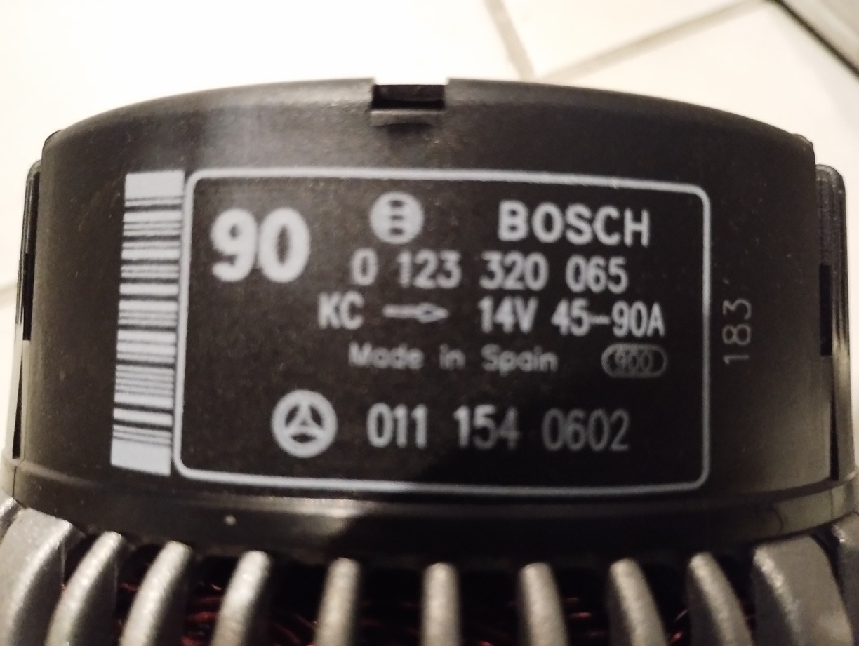 Alternator Mercedes 0111540602 0123320065 90A BOSCH SPRINTER 901 902 903 904 C KLASA - Alternador por Ônibus: foto 3 Alternator Mercedes 0111540602 0123320065 90A BOSCH SPRINTER 901 902 903 904 C KLASA - Alternador por Ônibus: foto 3