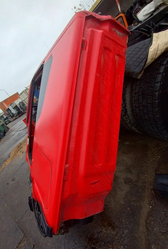 ĆWIARTKA BOK IVECO STRALIS HI-WAY - Carroceria e exterior por Camião: foto 2 ĆWIARTKA BOK IVECO STRALIS HI-WAY - Carroceria e exterior por Camião: foto 2