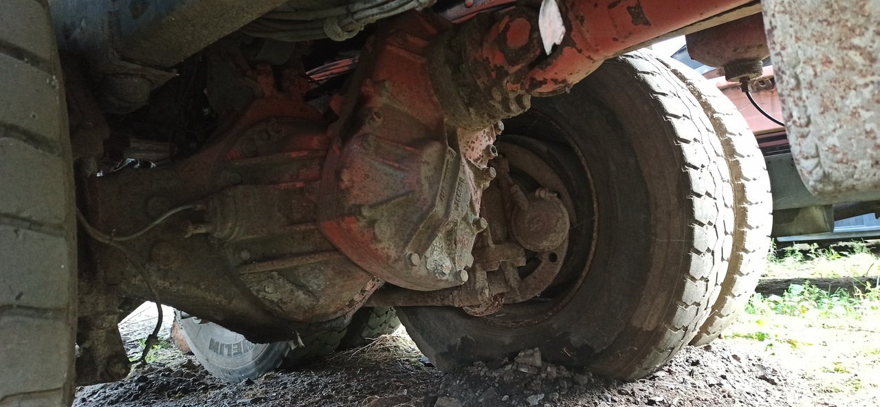 IVECO MAGIRUS EUROTRAKKER EUROTECH EUROSTAR 6x4 6x6 8x4 8x8 - Eixo e peças por Camião: foto 2 IVECO MAGIRUS EUROTRAKKER EUROTECH EUROSTAR 6x4 6x6 8x4 8x8 - Eixo e peças por Camião: foto 2