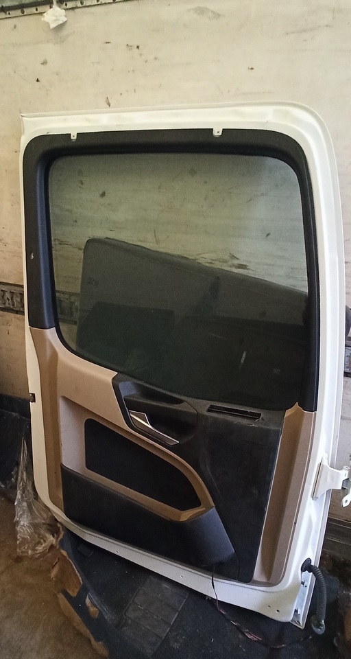 MERCEDES-BENZ ACTROS MP4 LEWE - Porta e peças por Camião: foto 2 MERCEDES-BENZ ACTROS MP4 LEWE - Porta e peças por Camião: foto 2