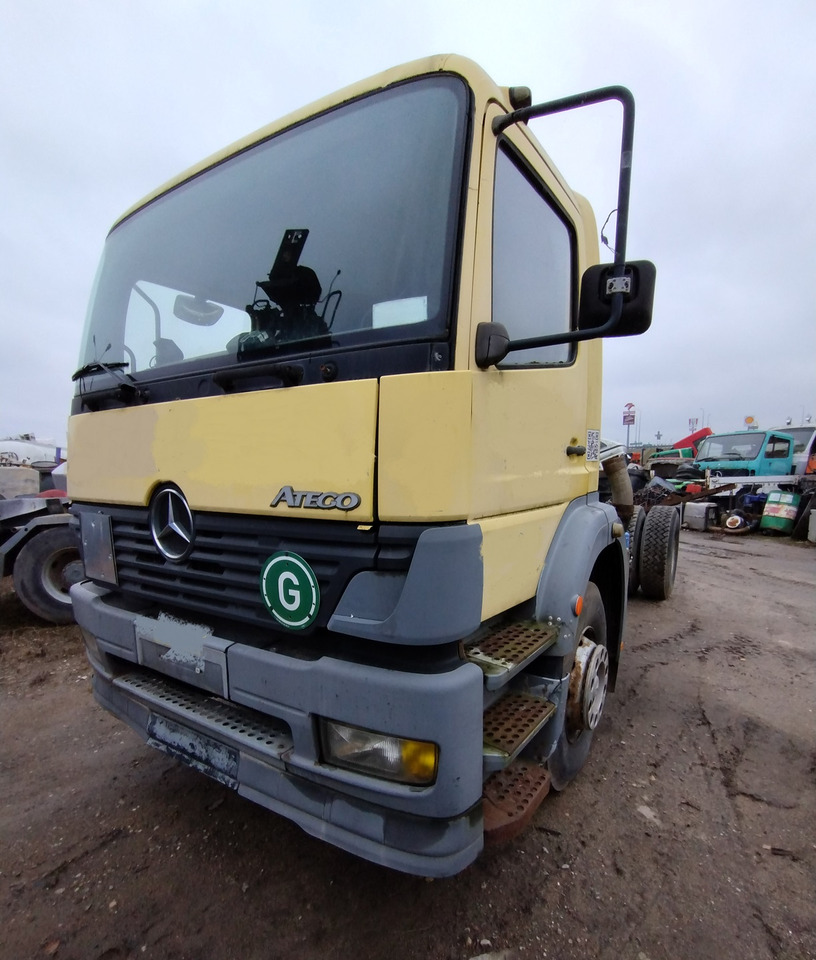 MERCEDES-BENZ ATEGO 1823 - Camião chassi: foto 1 MERCEDES-BENZ ATEGO 1823 - Camião chassi: foto 1