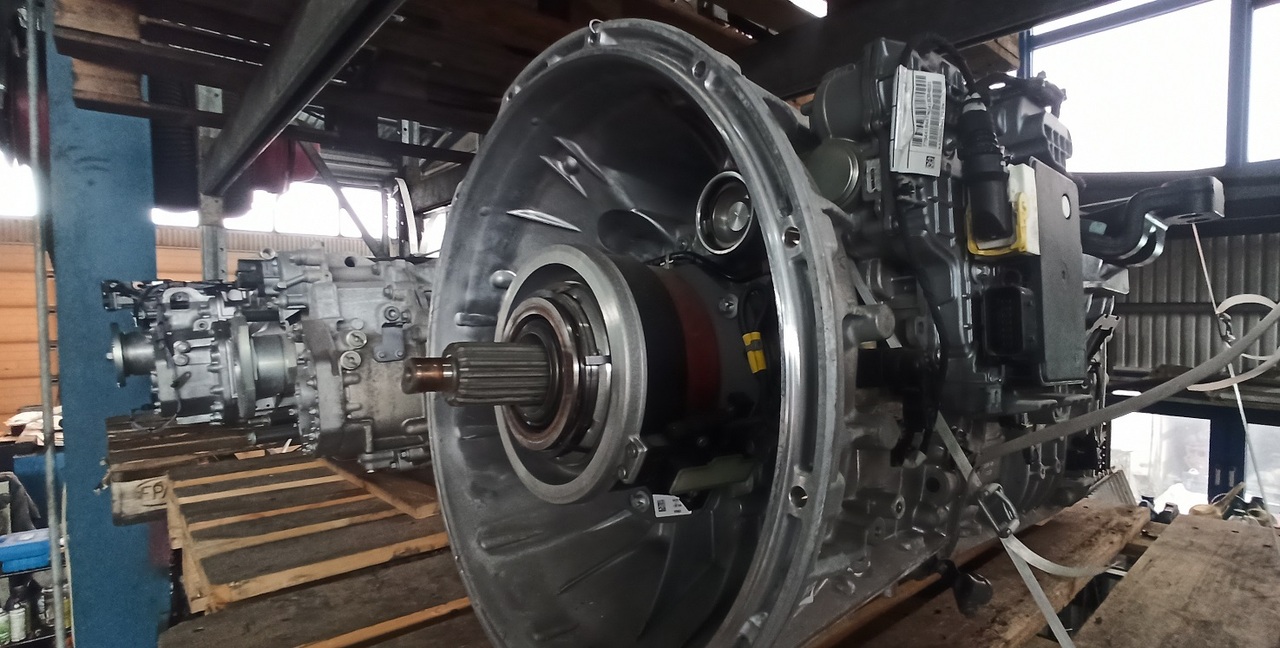 MERCEDES-BENZ G281-12 ACTROS - Caixas de velocidade e peças por Camião: foto 2 MERCEDES-BENZ G281-12 ACTROS - Caixas de velocidade e peças por Camião: foto 2