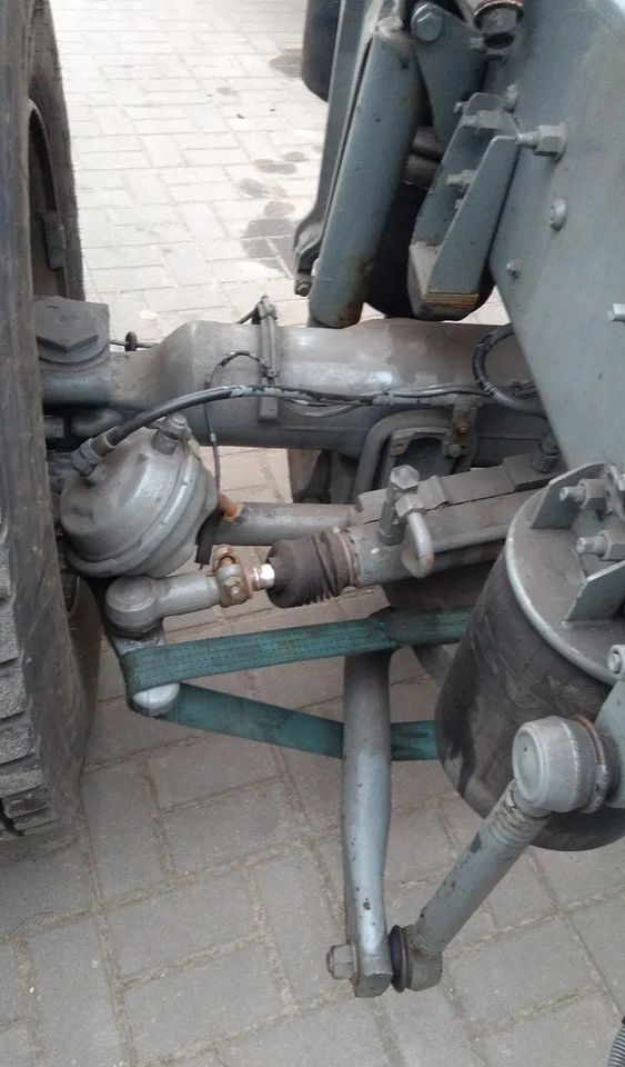 Oś wleczona podnoszona skrętna VOLVO FM FH 2007 - Eixo e peças por Camião: foto 3 Oś wleczona podnoszona skrętna VOLVO FM FH 2007 - Eixo e peças por Camião: foto 3