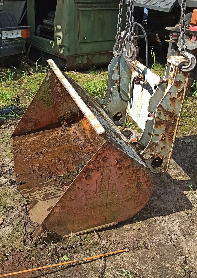 - Balde por Equipamento: foto 1 - Balde por Equipamento: foto 1