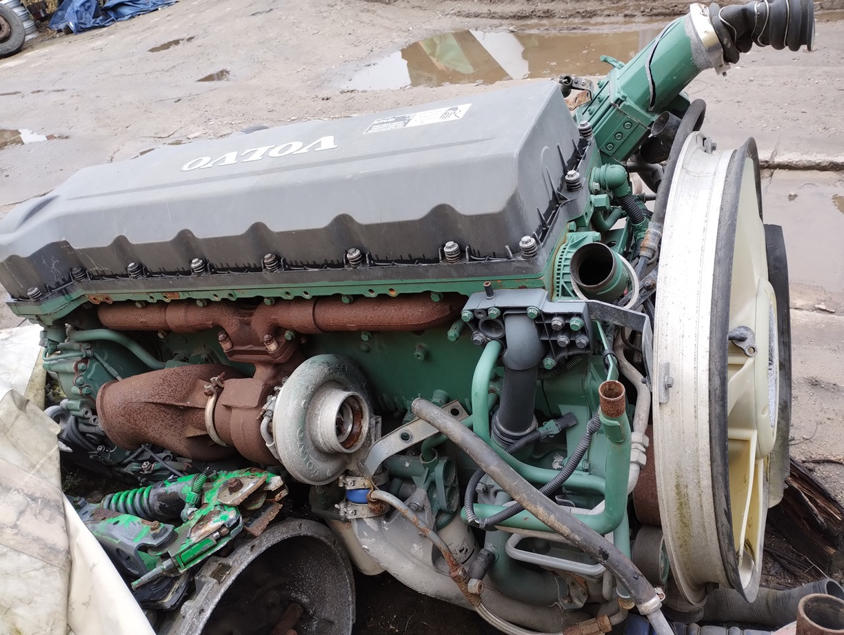 VOLVO FH12 FM12 FL10 FM10 D12A420 D12D380 8500, 8700, 9700, 9900, B12 - Motor e peças por Camião: foto 1 VOLVO FH12 FM12 FL10 FM10 D12A420 D12D380 8500, 8700, 9700, 9900, B12 - Motor e peças por Camião: foto 1