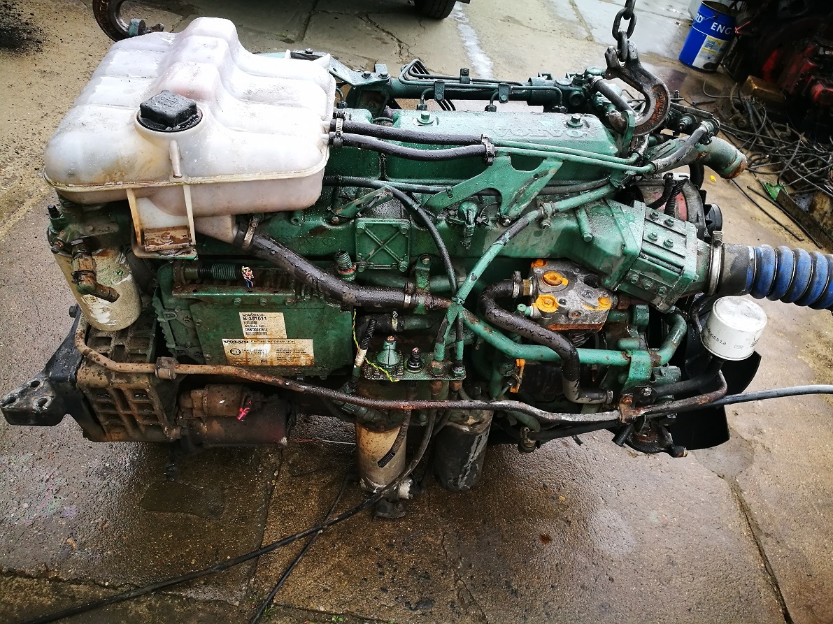 VOLVO FL6 D6B220 - Motor e peças por Camião: foto 2 VOLVO FL6 D6B220 - Motor e peças por Camião: foto 2