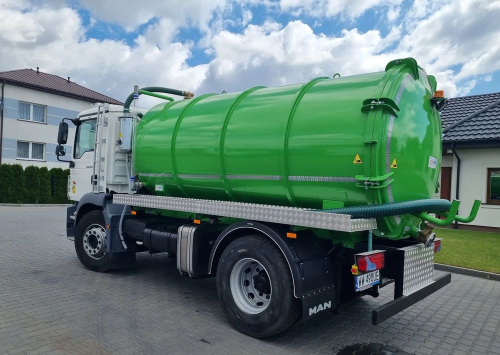 Leasing de  Mercedes-Benz Axor 1829   1833 Mercedes-Benz Axor 1829   1833: foto 17