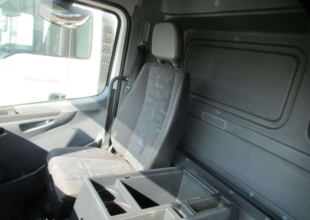 Caminhão de lixo Mercedes-Benz Axor 1829   1833: foto 7
