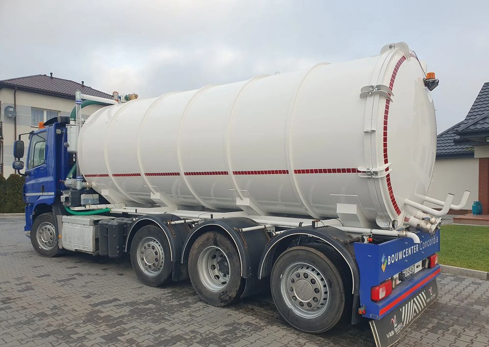 Caminhão de lixo Mercedes-Benz Axor 1829   1833: foto 11