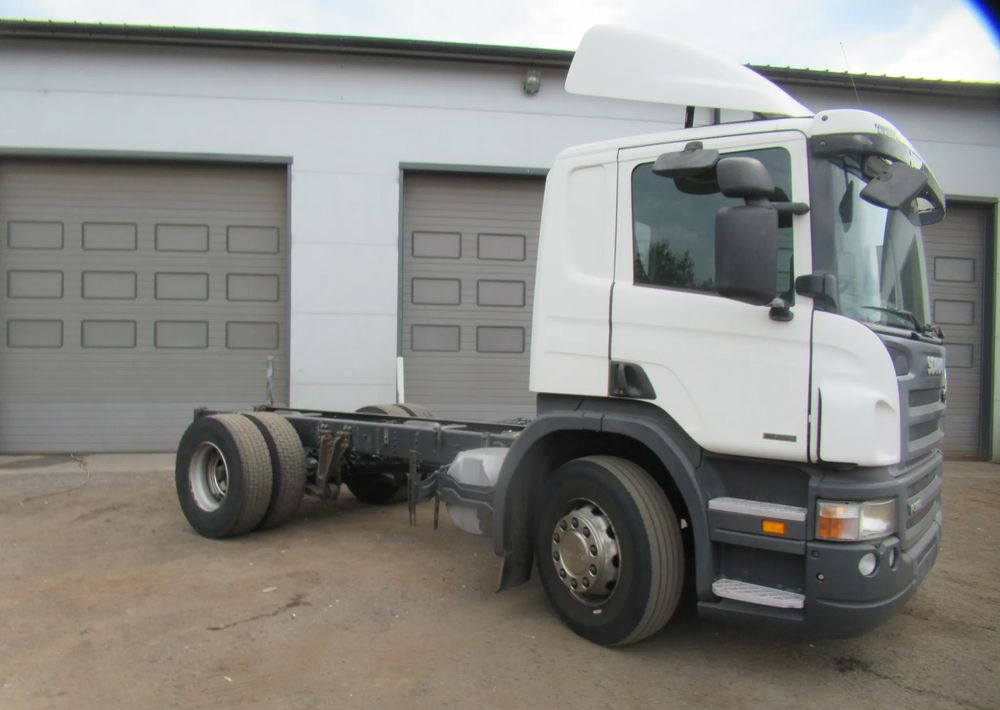 Scania P360 - Camião chassi: foto 2 Scania P360 - Camião chassi: foto 2