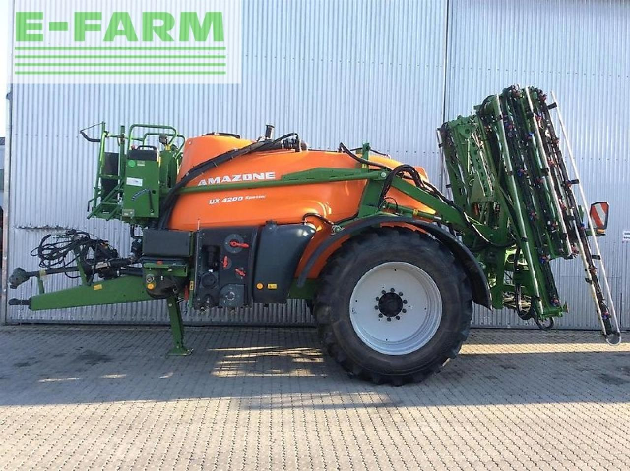 Amazone ux 4200 special - Pulverizador de arrastar: foto 2 Amazone ux 4200 special - Pulverizador de arrastar: foto 2