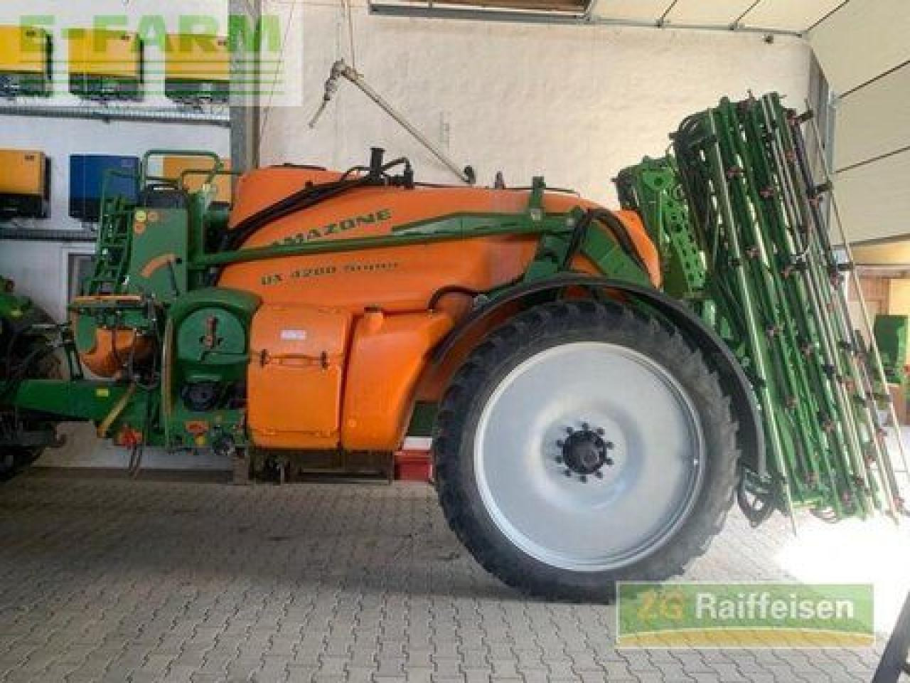Amazone ux 4200 super (18) - Pulverizador de arrastar: foto 2 Amazone ux 4200 super (18) - Pulverizador de arrastar: foto 2