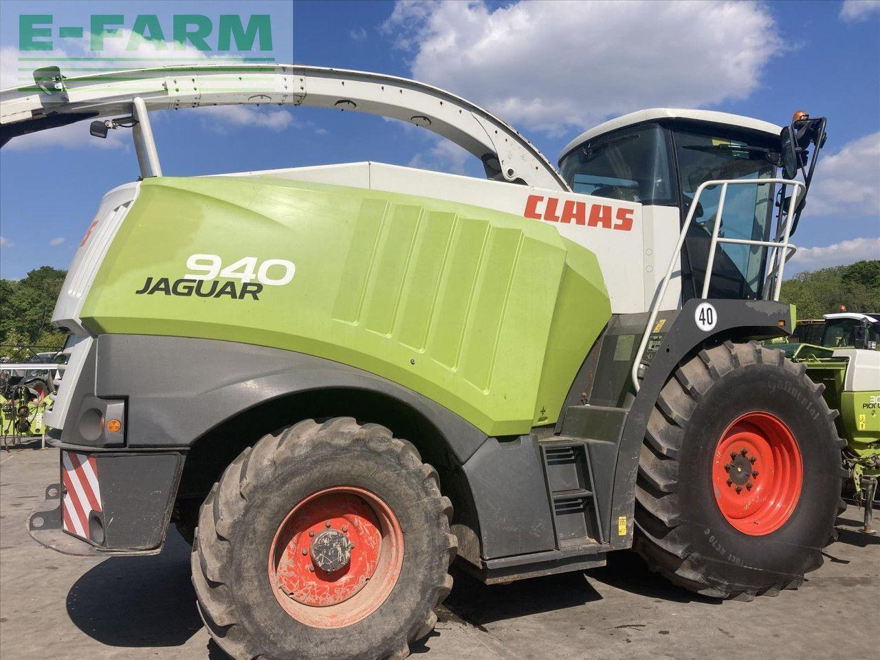 CLAAS JAGUAR 940 C/W PU300 4WD - Picadora de forragem automotriz: foto 1 CLAAS JAGUAR 940 C/W PU300 4WD - Picadora de forragem automotriz: foto 1