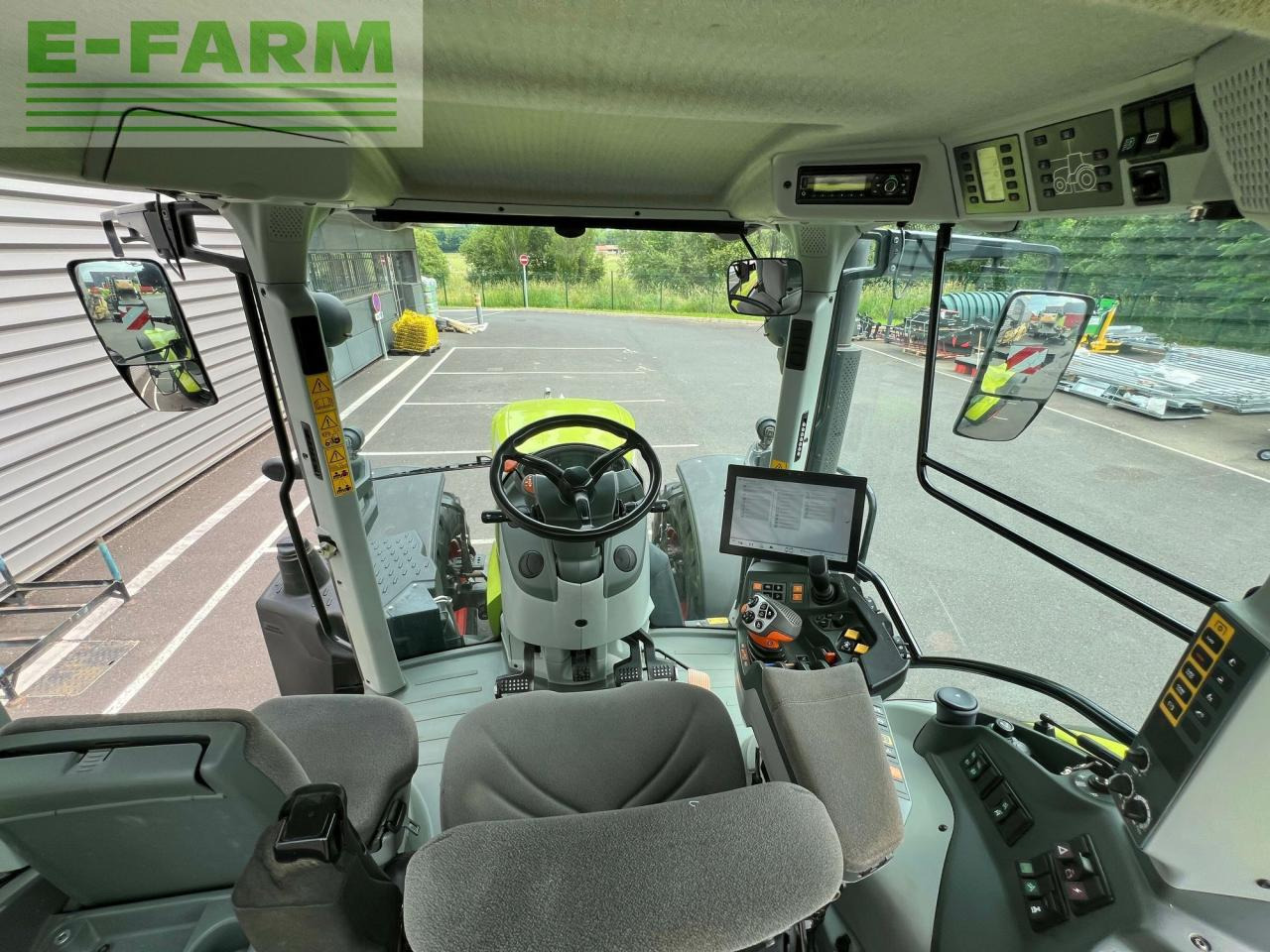 Trator CLAAS arion 630: foto 11