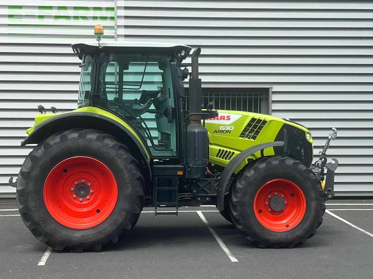 Trator CLAAS arion 630: foto 8