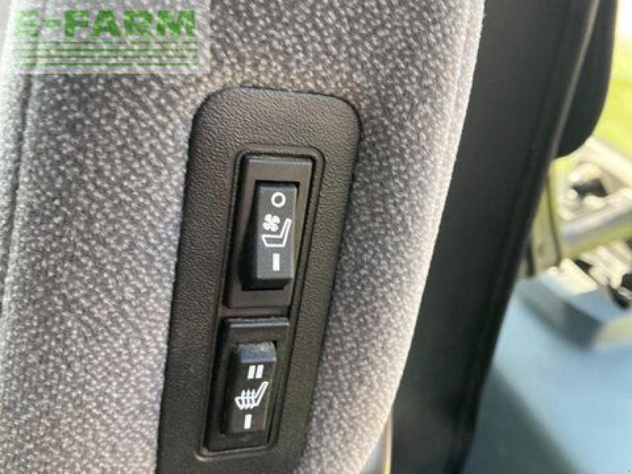 Trator CLAAS arion 660 cmatic cebis CMATIC CEBIS: foto 28 Trator CLAAS arion 660 cmatic cebis CMATIC CEBIS: foto 28