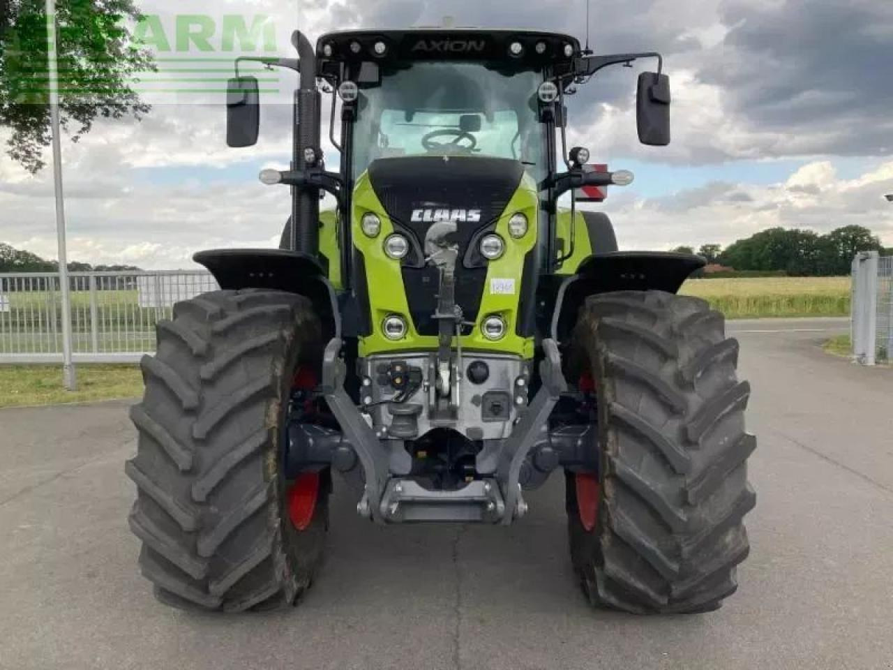 CLAAS axion 810 cmatic cebis CMATIC CEBIS - Trator: foto 2 CLAAS axion 810 cmatic cebis CMATIC CEBIS - Trator: foto 2