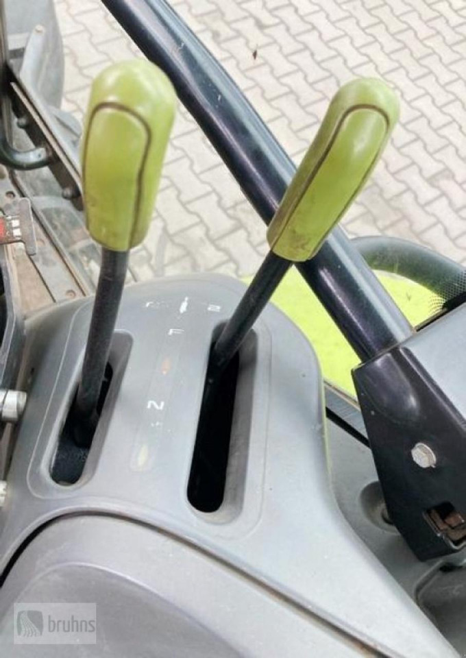 Trator CLAAS axos 320 mit stoll frontlader: foto 16
