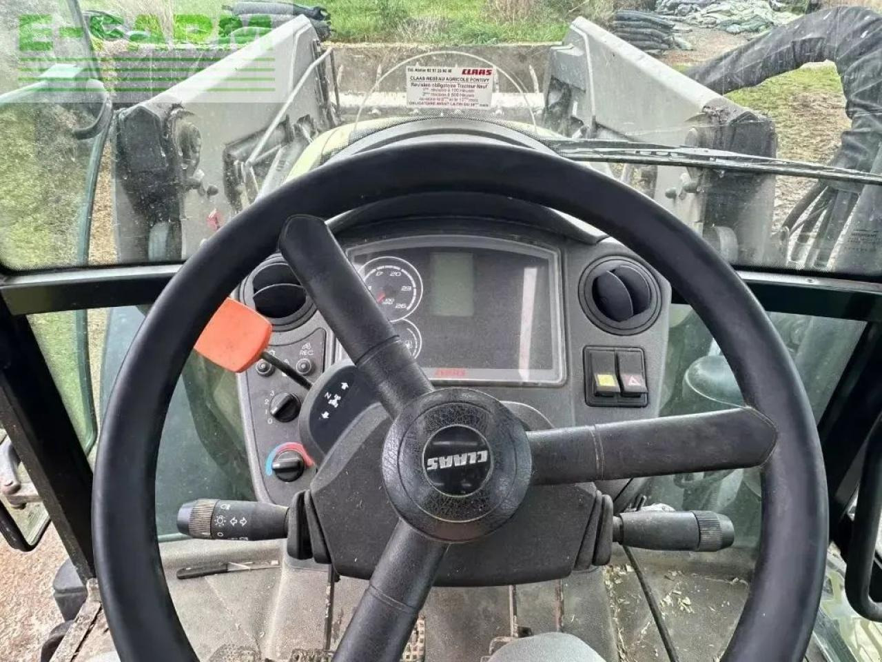 CLAAS axos 340 - Trator: foto 4 CLAAS axos 340 - Trator: foto 4