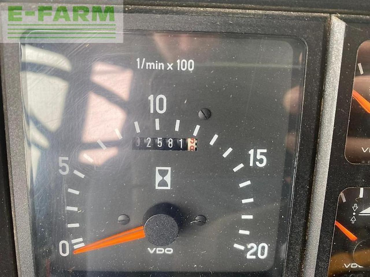 Ceifeira debulhadora CLAAS dominator 88: foto 10
