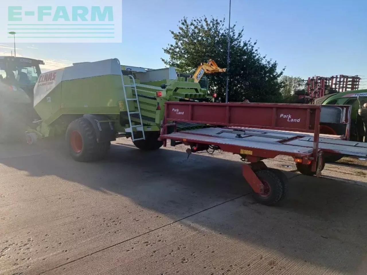 CLAAS quadrant 2200 - Enfardadeira de fardos quadrados: foto 3 CLAAS quadrant 2200 - Enfardadeira de fardos quadrados: foto 3