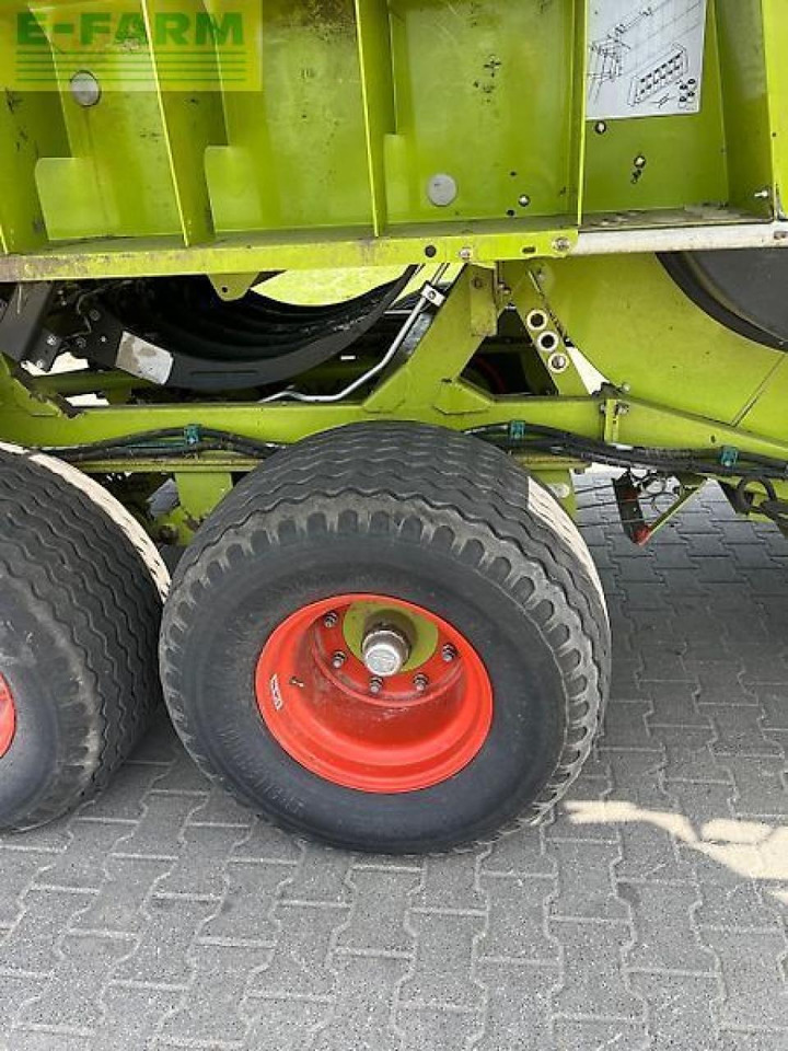 Enfardadeira de fardos quadrados CLAAS quadrant 2200 rc: foto 20