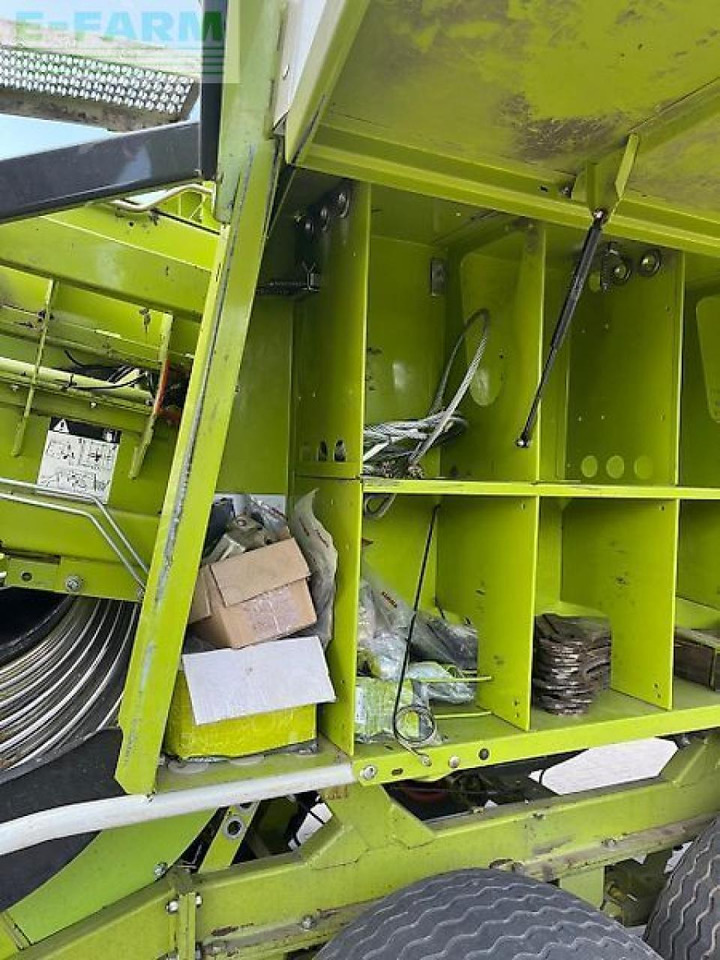 Enfardadeira de fardos quadrados CLAAS quadrant 2200 rc: foto 14