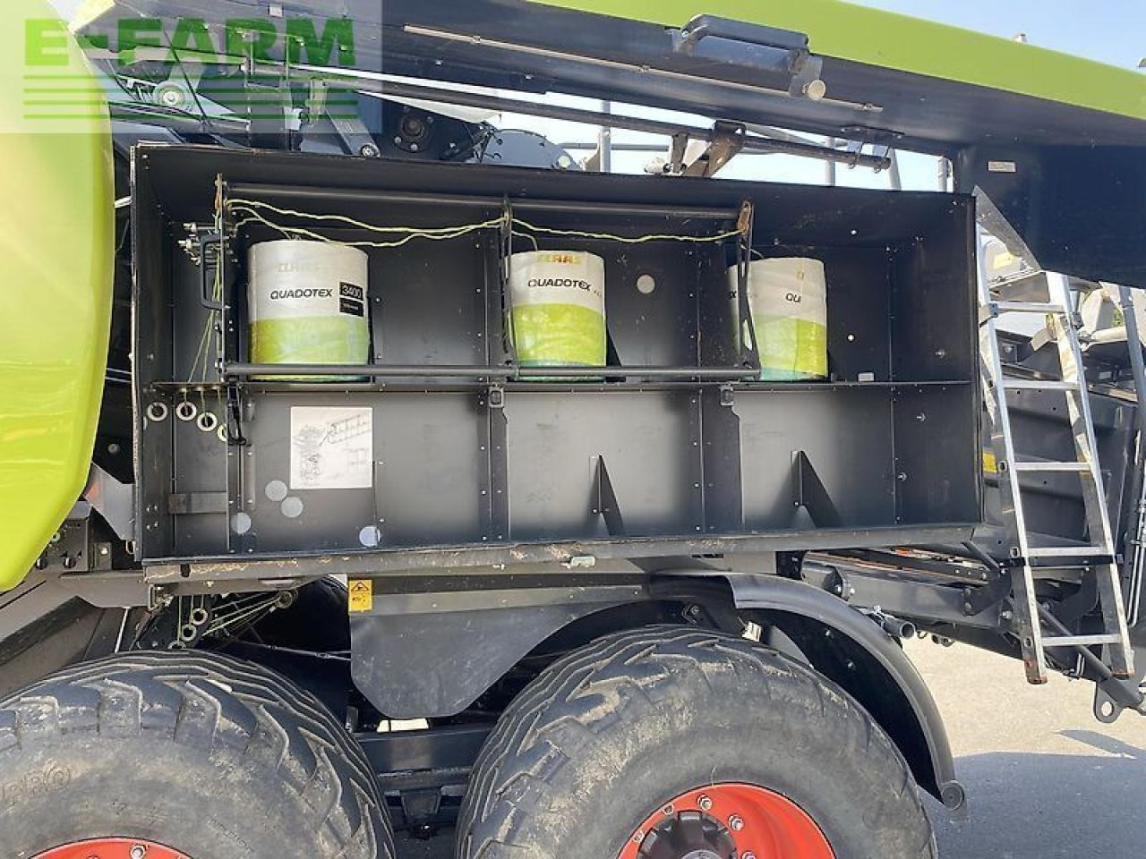CLAAS quadrant 5300 rc evolution einsatzbereit geringe ballenzahl - Enfardadeira de fardos quadrados: foto 5 CLAAS quadrant 5300 rc evolution einsatzbereit geringe ballenzahl - Enfardadeira de fardos quadrados: foto 5