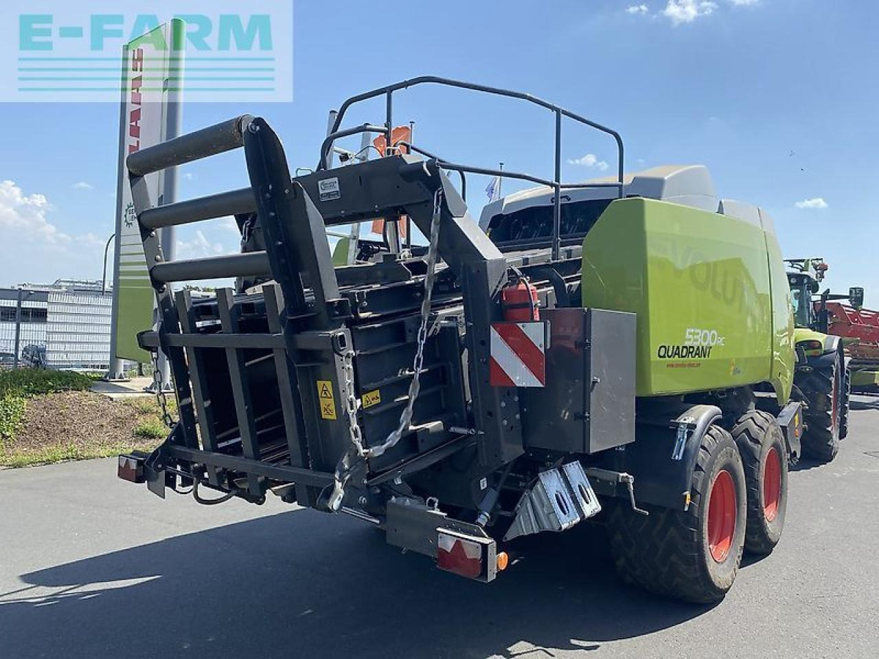 CLAAS quadrant 5300 rc evolution einsatzbereit geringe ballenzahl - Enfardadeira de fardos quadrados: foto 2 CLAAS quadrant 5300 rc evolution einsatzbereit geringe ballenzahl - Enfardadeira de fardos quadrados: foto 2