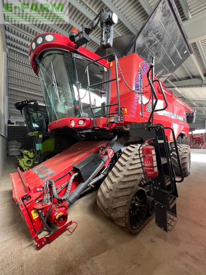 Case-IH 9230 AXIAL-FLOW - Ceifeira debulhadora: foto 3 Case-IH 9230 AXIAL-FLOW - Ceifeira debulhadora: foto 3