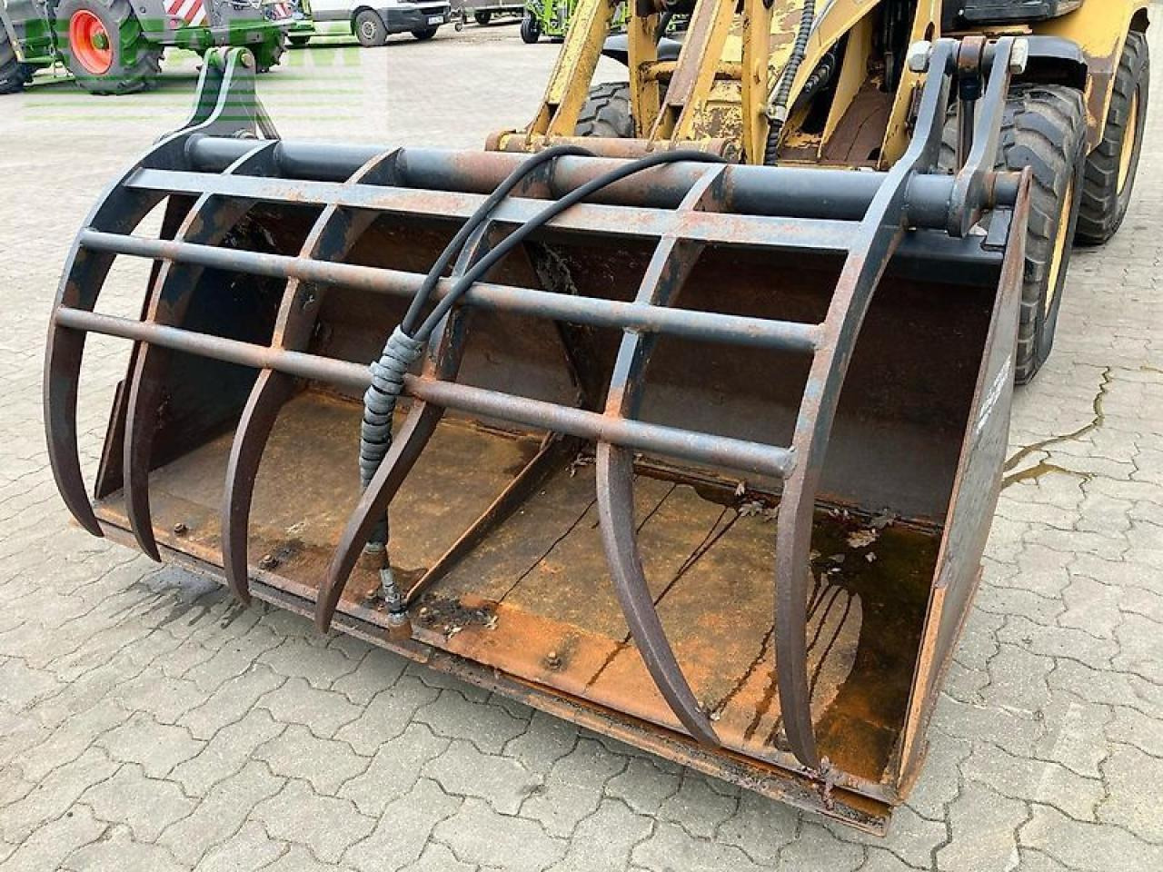 Mini escavadeira Caterpillar 906: foto 9