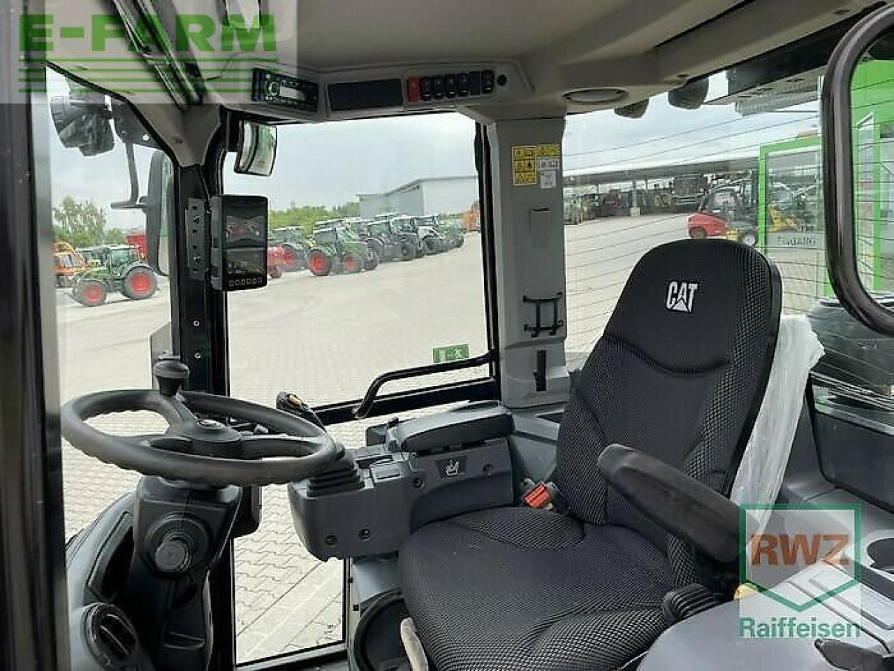 Mini escavadeira Caterpillar 906 radlader: foto 10 Mini escavadeira Caterpillar 906 radlader: foto 10