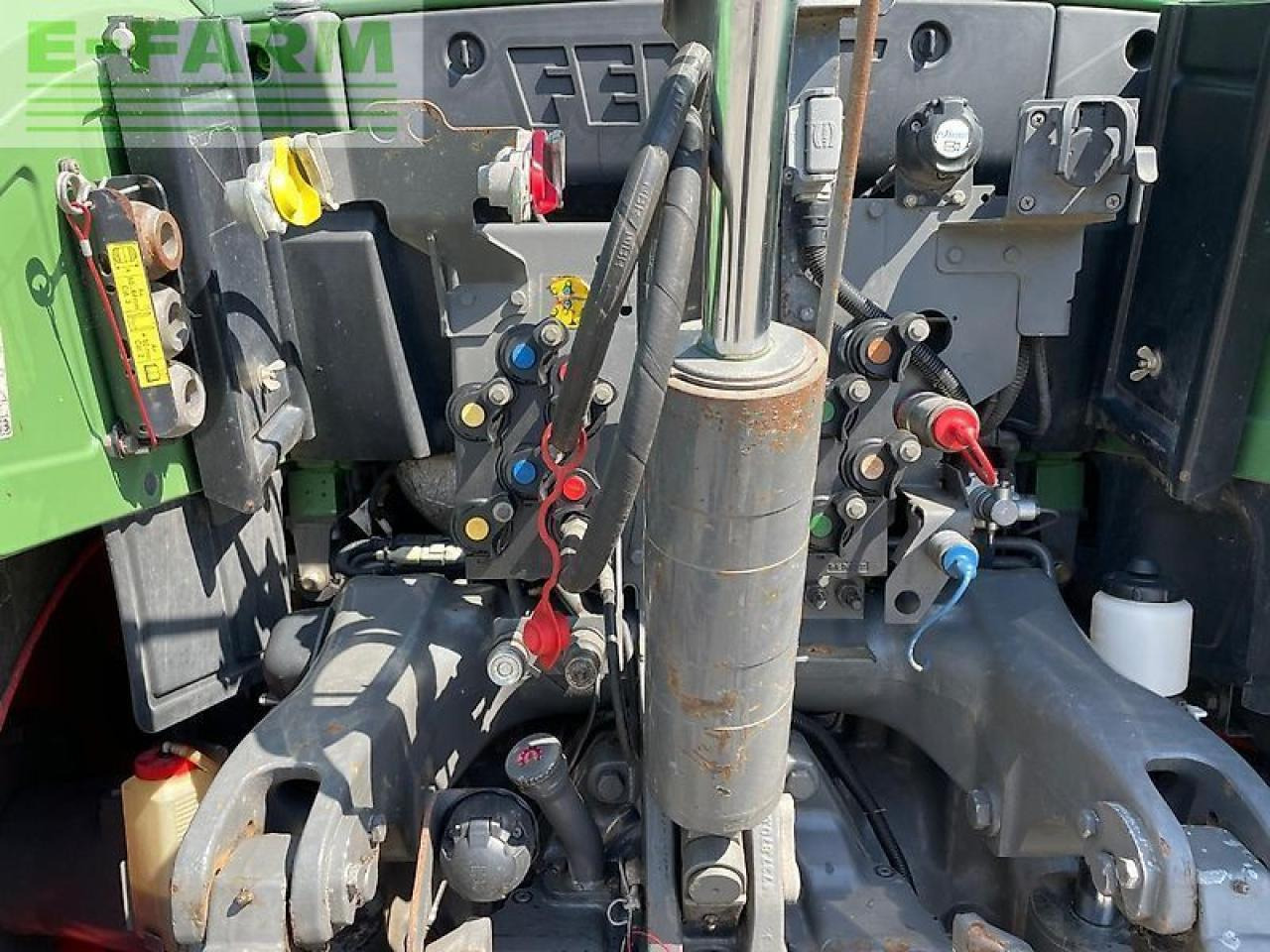 Trator Fendt 724: foto 10